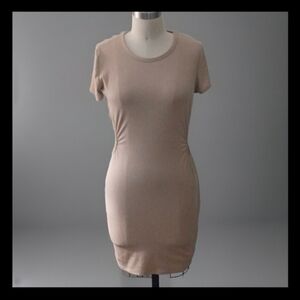 LIVI DRESS SZ SMALL BEIGE. SIMPLE BUT STUNNING
